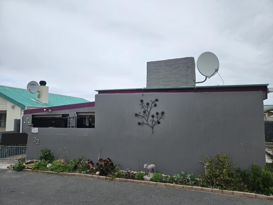 2 Bedroom Property for Sale in Pearly Beach Western Cape